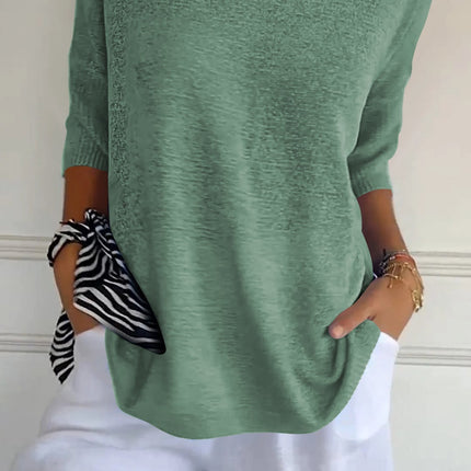 Calliope | Plain Knitted Top with V-neckline
