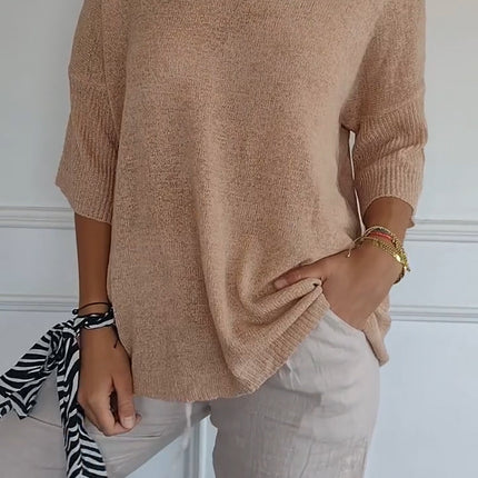 Calliope | Plain Knitted Top with V-neckline