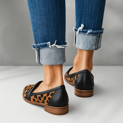 SERENIQUE | Elegant Pointed Flats