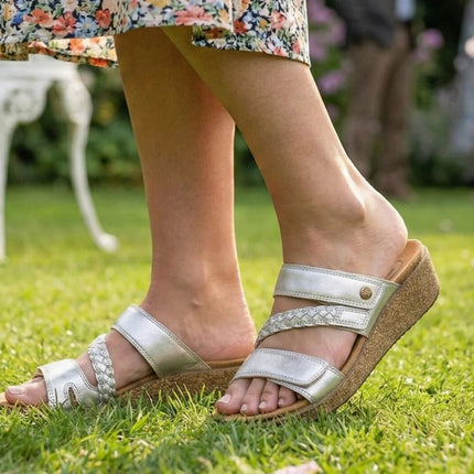 Carrie – Stralende glans in elegant platina