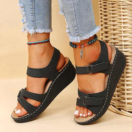 Sandy - Comfortabele orthopedische sandalen met sleehak