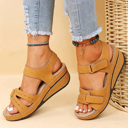 Sandy - Comfortabele orthopedische sandalen met sleehak