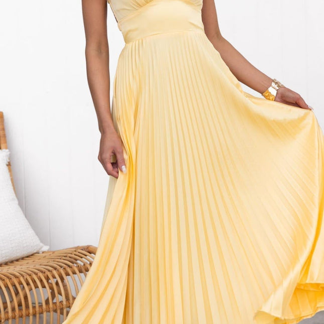 Monique | V-neck Pleated Maxi Dress