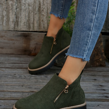 Mealla | Sturdy boots with zip closure