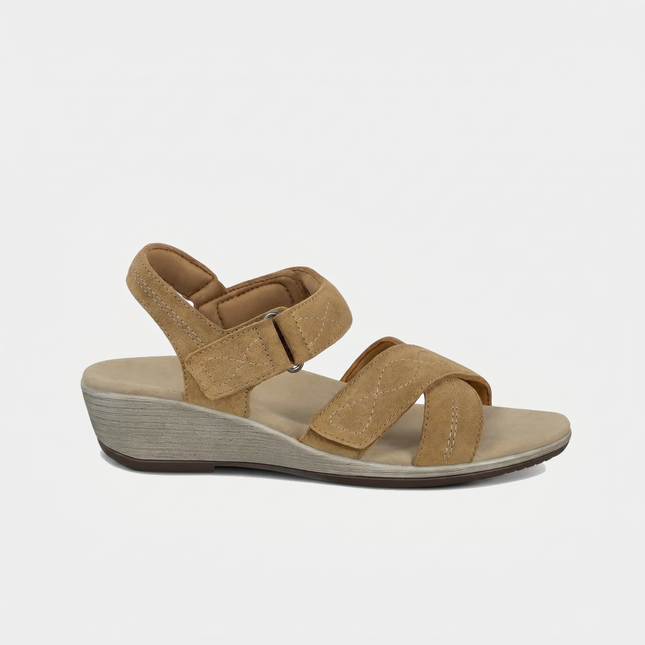 Holly – Natuurlijke warmte in zacht camelbruin